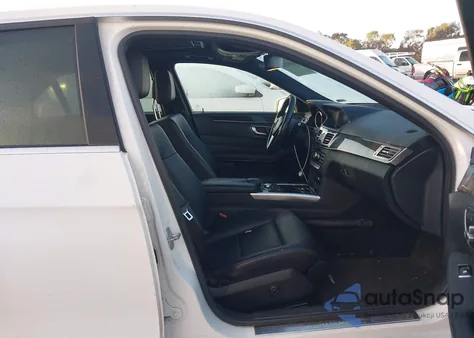 2015 Mercedes-Benz E 350 z USA, uszkodzony, nr VIN WDDHF5KB7FB124900